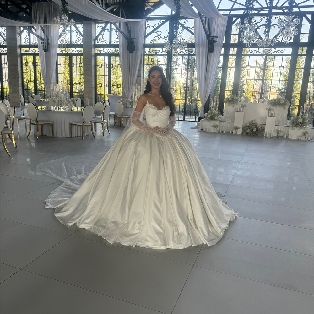 Valdrin Sahiti 2024-2025 wedding gowns